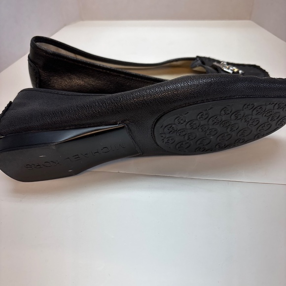 MK Michaels Kors Black Leather Hamilton Padlock Loafers Sz 7 - Picture 6 of 7